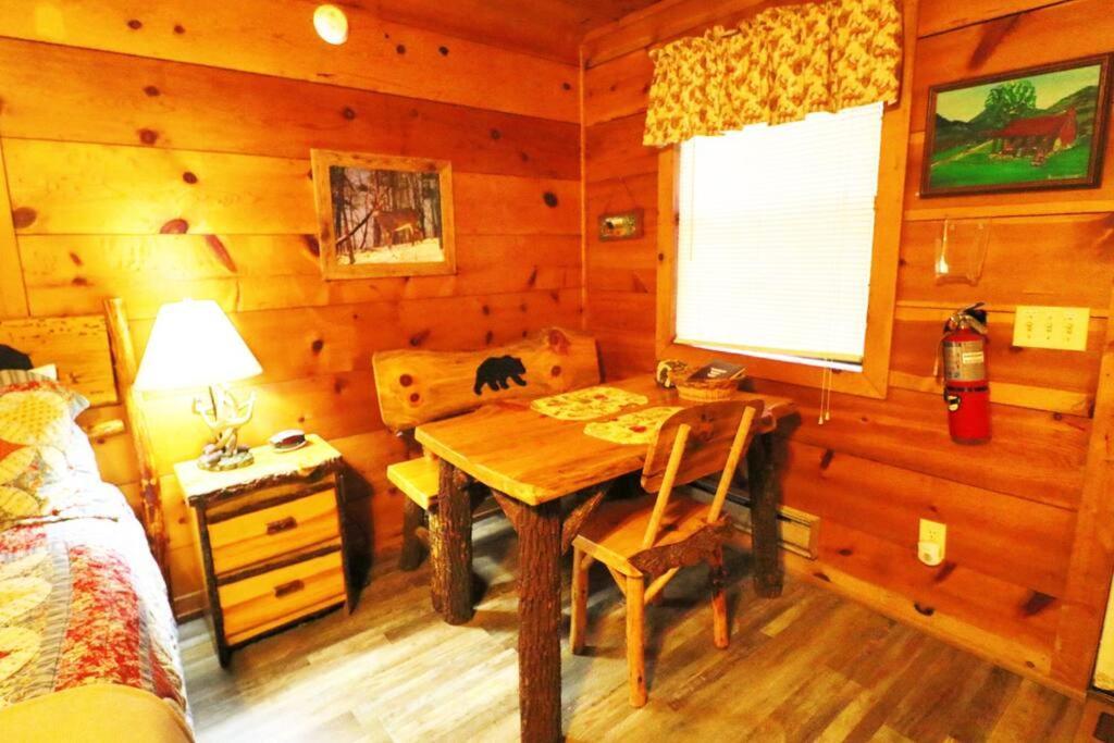 Alpine Mountain Sweetheart Cabin Jacuzzi #8 海伦 外观 照片
