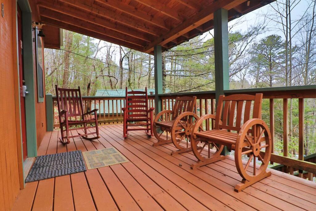 Alpine Mountain Sweetheart Cabin Jacuzzi #8 海伦 外观 照片
